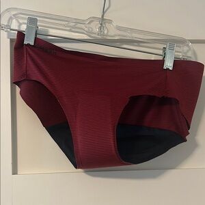 7Mesh women’s Foundation Brief
